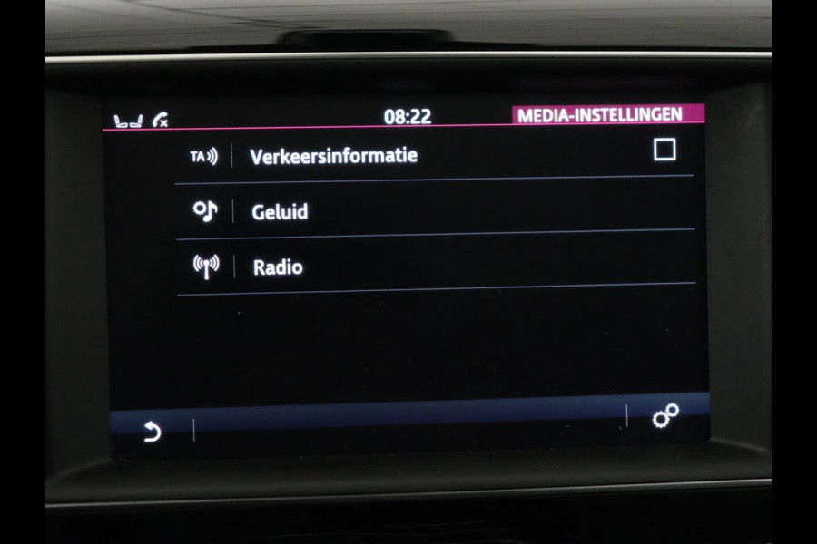 Jaguar F-Pace 2.0 R-Sport AWD 25t | Panoramadak | Leder | Stoelverwarming | Bi-Xenon | Camera | Navigatie | 20'' | Meridian Surround | Bluetooth | Cruise control | Parkeerhulp | Climate control