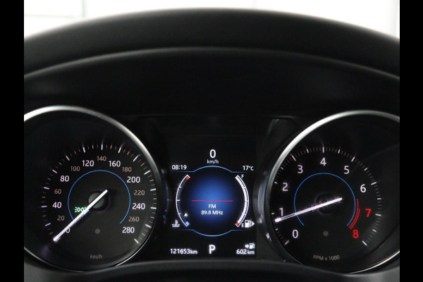 Jaguar F-Pace 2.0 R-Sport AWD 25t | Panoramadak | Leder | Stoelverwarming | Bi-Xenon | Camera | Navigatie | 20'' | Meridian Surround | Bluetooth | Cruise control | Parkeerhulp | Climate control