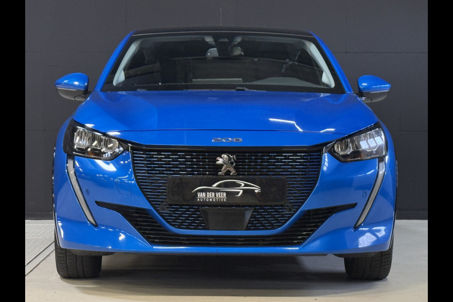 Peugeot e-208 EV Allure 50 kWh | Panoramadak | Camera | Apple Carplay | Draadloze lader