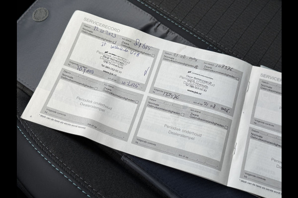 Peugeot e-208 EV Allure 50 kWh | Panoramadak | Camera | Apple Carplay | Draadloze lader