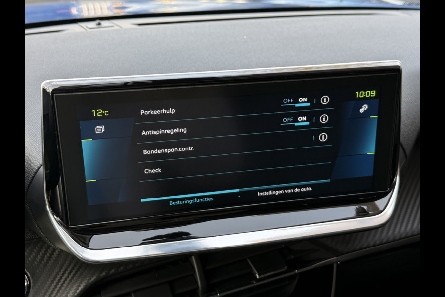 Peugeot e-208 EV Allure 50 kWh | Panoramadak | Camera | Apple Carplay | Draadloze lader