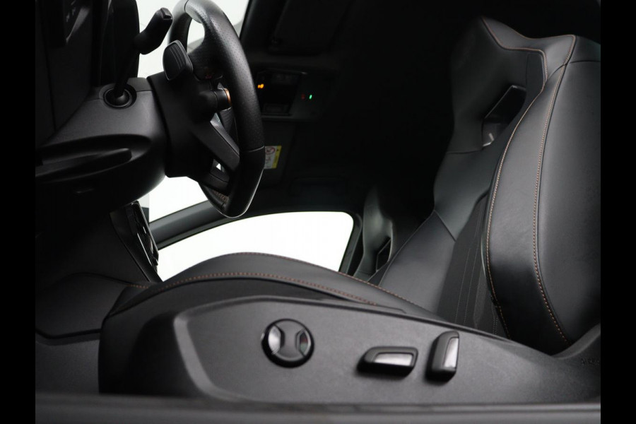 CUPRA Leon 1.4 eHybrid VZ | 245pk | Stoelverwarming | Carplay | Sfeerverlichting | Adaptive cruise | Navigatie | Full LED | Half leder | Stuurverwarming | Camera | Full LED | Keyless | PHEV | Plug In