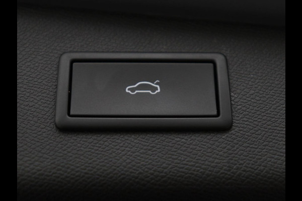 CUPRA Leon 1.4 eHybrid VZ | 245pk | Stoelverwarming | Carplay | Sfeerverlichting | Adaptive cruise | Navigatie | Full LED | Half leder | Stuurverwarming | Camera | Full LED | Keyless | PHEV | Plug In