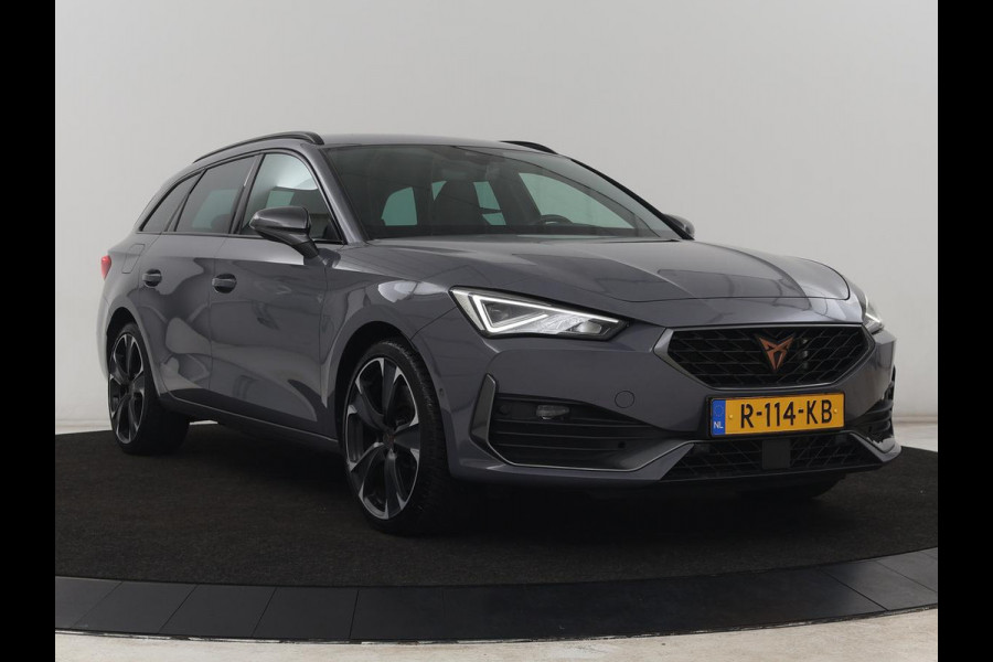 CUPRA Leon 1.4 eHybrid VZ | 245pk | Stoelverwarming | Carplay | Sfeerverlichting | Adaptive cruise | Navigatie | Full LED | Half leder | Stuurverwarming | Camera | Full LED | Keyless | PHEV | Plug In