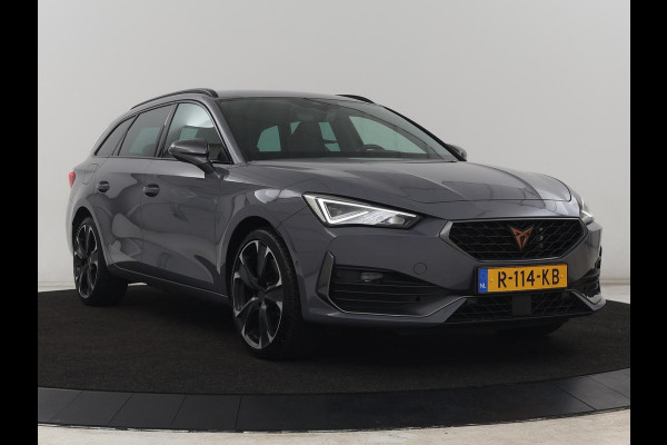 CUPRA Leon 1.4 eHybrid VZ | 245pk | Stoelverwarming | Carplay | Sfeerverlichting | Adaptive cruise | Navigatie | Full LED | Half leder | Stuurverwarming | Camera | Full LED | Keyless | PHEV | Plug In