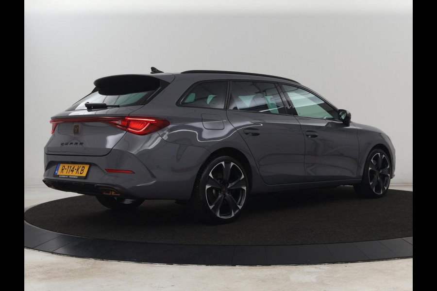 CUPRA Leon 1.4 eHybrid VZ | 245pk | Stoelverwarming | Carplay | Sfeerverlichting | Adaptive cruise | Navigatie | Full LED | Half leder | Stuurverwarming | Camera | Full LED | Keyless | PHEV | Plug In