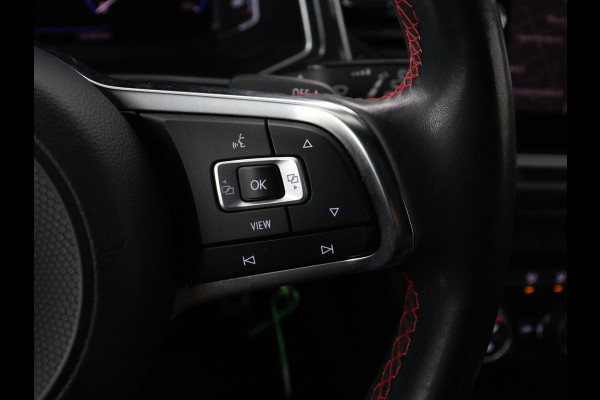 Volkswagen T-Roc 1.5 TSI Sport R Line | Trekhaak | Carplay | Full LED | Navigatie | Virtual Cockpit | Adaptive cruise | Parkeerhulp | 18'' | Climate control | Bluetooth | Getint glas