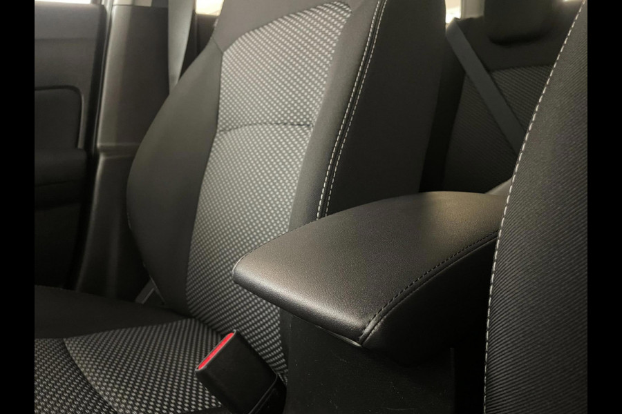 Suzuki Vitara 1.4 Boosterjet Select Smart Hybrid AIRCO NAVI CRUISE TREKHAAK ELEK RAMEN CENT VERG VELGEN NIEUWSTAAT