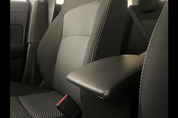 Suzuki Vitara 1.4 Boosterjet Select Smart Hybrid AIRCO NAVI CRUISE TREKHAAK ELEK RAMEN CENT VERG VELGEN NIEUWSTAAT