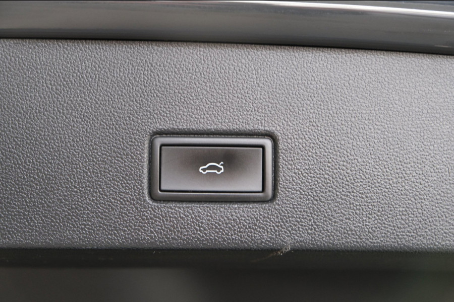 Volkswagen T-Roc 1.5 TSI Sport Business R-Line Automaat - N.A.P. Airco, Cruise, Virtual Display, Carplay.