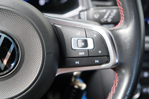 Volkswagen T-Roc 1.5 TSI Sport Business R-Line Automaat - N.A.P. Airco, Cruise, Virtual Display, Carplay.