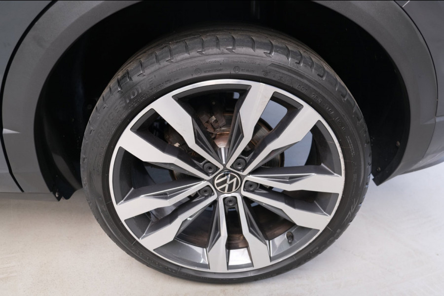 Volkswagen T-Roc 1.5 TSI Sport Business R-Line Automaat - N.A.P. Airco, Cruise, Virtual Display, Carplay.