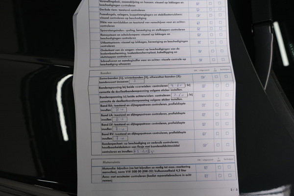 Volkswagen T-Roc 1.5 TSI Sport Business R-Line Automaat - N.A.P. Airco, Cruise, Virtual Display, Carplay.