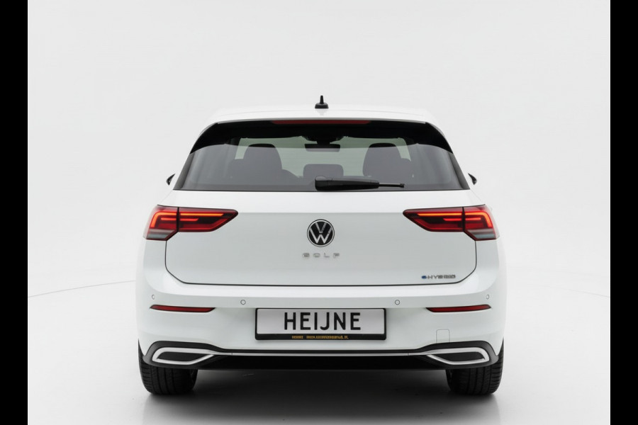 Volkswagen Golf 1.4 eHybrid 204PK DSG STYLE CAMERA/NAVI/STUURVERW.
