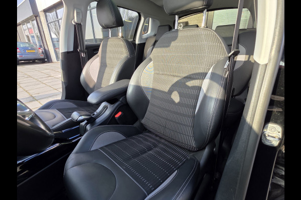 Peugeot 2008 1.2 PureTech Allure Automaat – Panoramadak – Camera – Half-leder