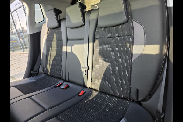 Peugeot 2008 1.2 PureTech Allure Automaat – Panoramadak – Camera – Half-leder