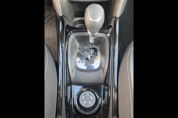Peugeot 2008 1.2 PureTech Allure Automaat – Panoramadak – Camera – Half-leder