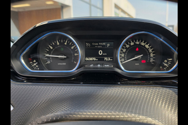 Peugeot 2008 1.2 PureTech Allure Automaat – Panoramadak – Camera – Half-leder