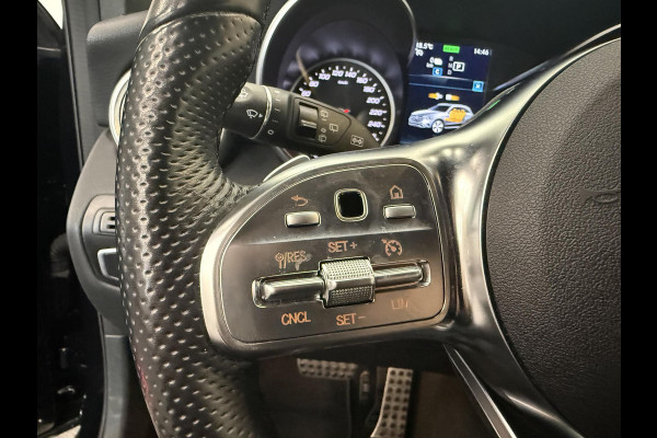 Mercedes-Benz GLC 300e 4MATIC Automaat PHEV AMG Line | Navigatie | Cruise Control | Parkeersensoren | Stoelverwarming | Panorama dak | Matrix LED-koplampen | Virtual Cockpit | Surround-systeem Burmester | Inductielader