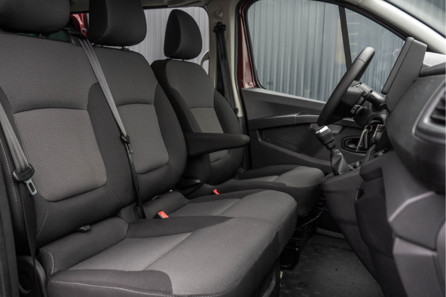 Renault Trafic Blue dCi 150PK | L2H1 | 9-Zits | Incl. BTW/BPM | LED LED | Camera | Navi | Zijschuifdeur R+L | Cruise | Airco | PDC