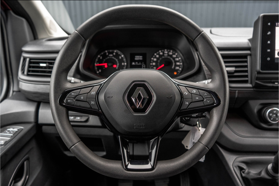 Renault Trafic Blue dCi 150PK | L2H1 | 9-Zits | Incl. BTW/BPM | LED LED | Camera | Navi | Zijschuifdeur R+L | Cruise | Airco | PDC