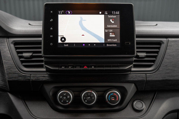 Renault Trafic Blue dCi 150PK | L2H1 | 9-Zits | Incl. BTW/BPM | LED LED | Camera | Navi | Zijschuifdeur R+L | Cruise | Airco | PDC