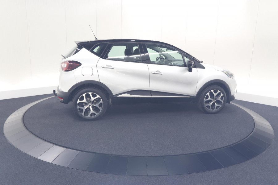 Renault Captur TCe 90 Intens | Trekhaak | AllSeason banden | Navigatie | Parkeersensoren
