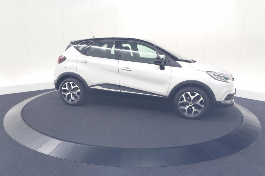 Renault Captur TCe 90 Intens | Trekhaak | AllSeason banden | Navigatie | Parkeersensoren