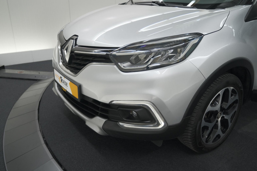Renault Captur TCe 90 Intens | Trekhaak | AllSeason banden | Navigatie | Parkeersensoren