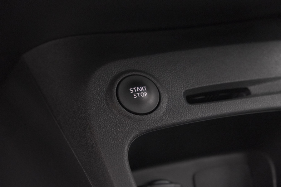 Renault Captur TCe 90 Intens | Trekhaak | AllSeason banden | Navigatie | Parkeersensoren