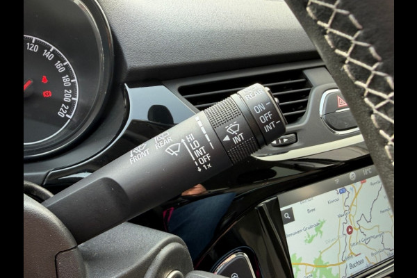 Opel CORSA-E 1.4 BLACK EDITION