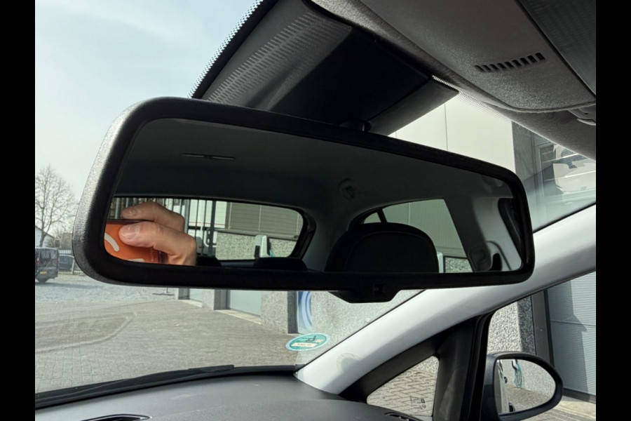 Opel CORSA-E 1.4 BLACK EDITION