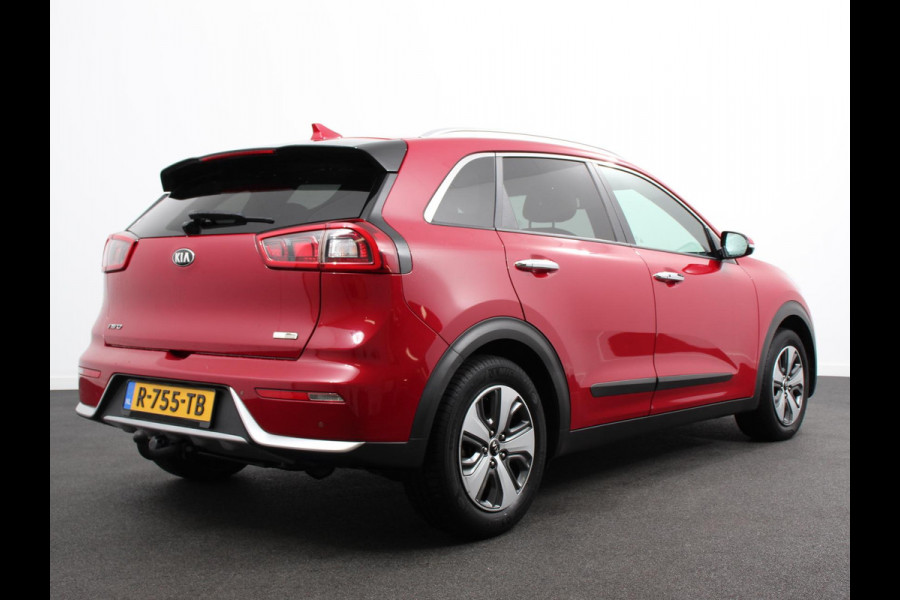 Kia Niro 1.6 GDi Automaat Hybrid DynamicLine | Trekhaak | Navigatie | Camera | Parkeer sensoren V+A | Cruise Control | Lichtmetalen Velgen | Extra getint glas | Keyless