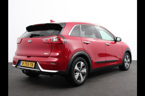 Kia Niro 1.6 GDi Automaat Hybrid DynamicLine | Trekhaak | Navigatie | Camera | Parkeer sensoren V+A | Cruise Control | Lichtmetalen Velgen | Extra getint glas | Keyless