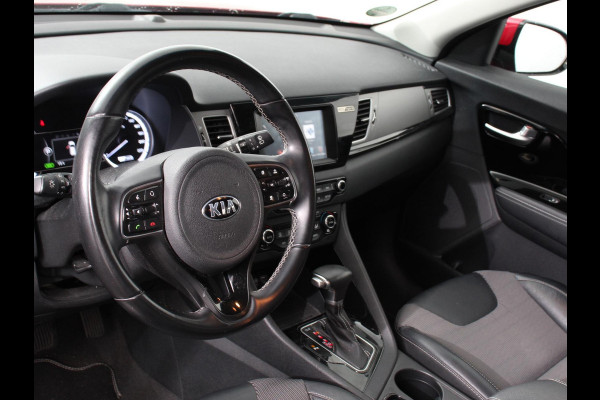 Kia Niro 1.6 GDi Automaat Hybrid DynamicLine | Trekhaak | Navigatie | Camera | Parkeer sensoren V+A | Cruise Control | Lichtmetalen Velgen | Extra getint glas | Keyless