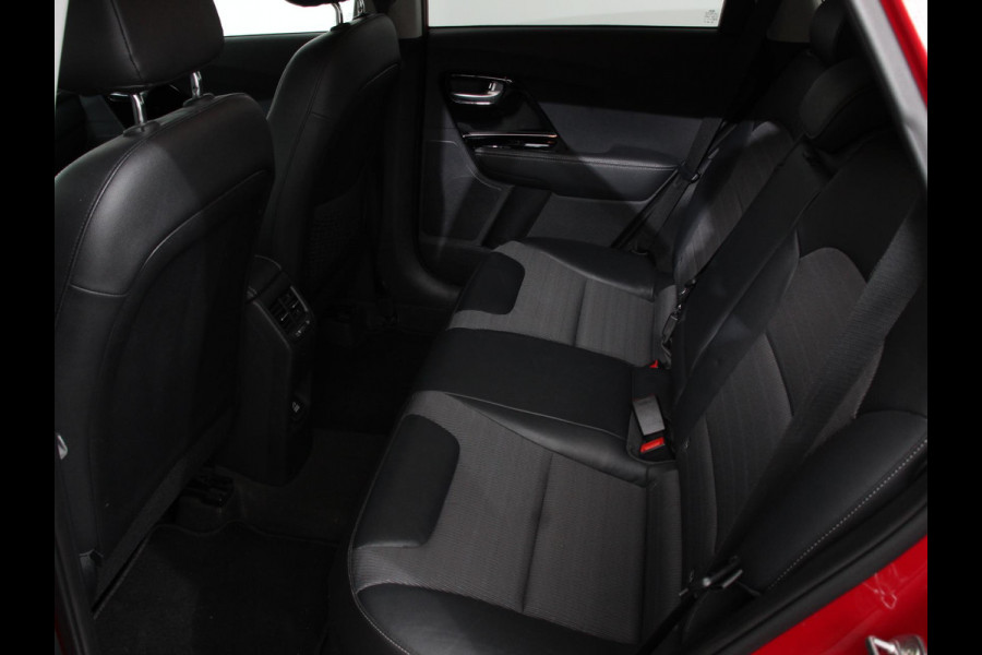 Kia Niro 1.6 GDi Automaat Hybrid DynamicLine | Trekhaak | Navigatie | Camera | Parkeer sensoren V+A | Cruise Control | Lichtmetalen Velgen | Extra getint glas | Keyless