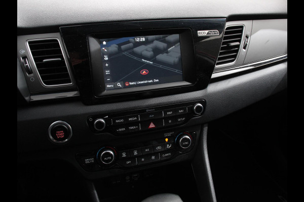 Kia Niro 1.6 GDi Automaat Hybrid DynamicLine | Trekhaak | Navigatie | Camera | Parkeer sensoren V+A | Cruise Control | Lichtmetalen Velgen | Extra getint glas | Keyless
