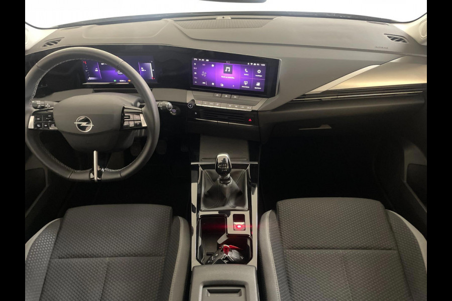 Opel Astra 1.2 Edition 110PK AIRCO NAVI CRUISE TREKHAAK ELEK RAMEN APPLE CARPLAY MULTI STUUR START KNOP VELGEN NIEUWSTAAT