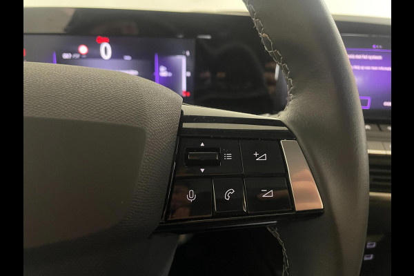 Opel Astra 1.2 Edition 110PK AIRCO NAVI CRUISE TREKHAAK ELEK RAMEN APPLE CARPLAY MULTI STUUR START KNOP VELGEN NIEUWSTAAT