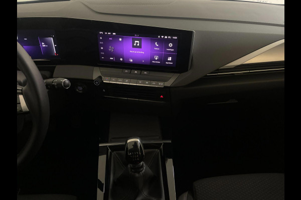 Opel Astra 1.2 Edition 110PK AIRCO NAVI CRUISE TREKHAAK ELEK RAMEN APPLE CARPLAY MULTI STUUR START KNOP VELGEN NIEUWSTAAT