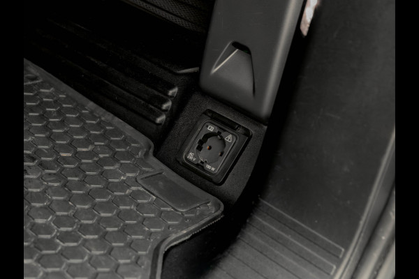 Land Rover Defender 110 3.0 P400 HSE - Panoramadak - 23 inch Urban