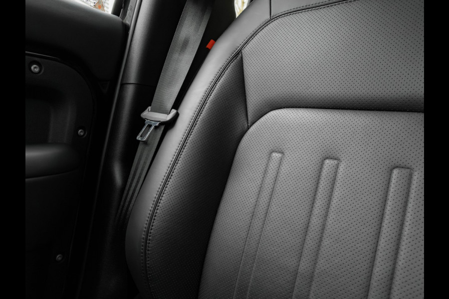 Land Rover Defender 110 3.0 P400 HSE - Panoramadak - 23 inch Urban