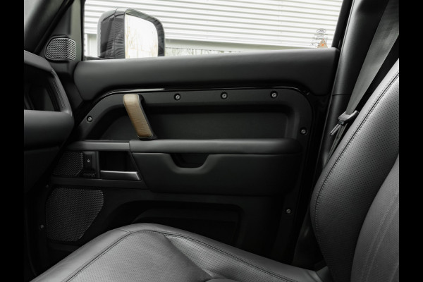 Land Rover Defender 110 3.0 P400 HSE - Panoramadak - 23 inch Urban