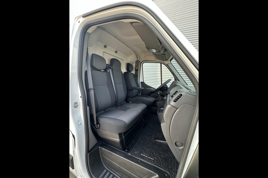 Renault Master T35 2.3 dCi 135 L2H2 Navi|Airco|LED|camera