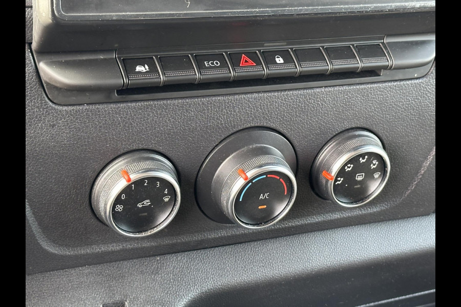 Renault Master T35 2.3 dCi 135 L2H2 Navi|Airco|LED|camera