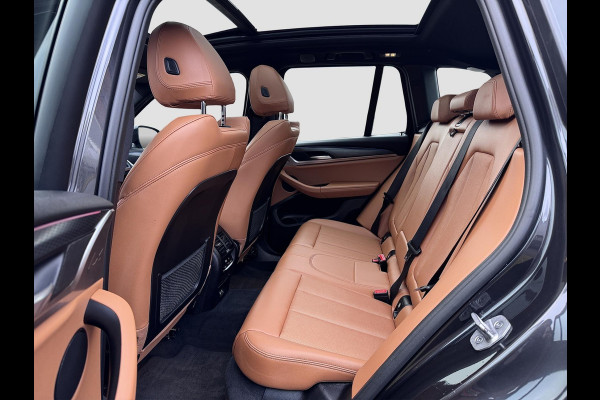 BMW X3 XDrive30e M-Sport | Pano | Elektrische stoelen | Trekhaak | Sfeerverlichting | Keyless | Carplay | Dealer onderhouden