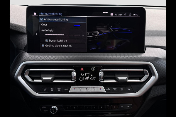 BMW X3 XDrive30e M-Sport | Pano | Elektrische stoelen | Trekhaak | Sfeerverlichting | Keyless | Carplay | Dealer onderhouden