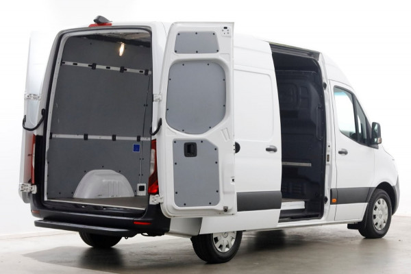 Mercedes-Benz Sprinter 315 CDI 150pk RWD 9G-Automaat L2H2 LED/Airco/Camera 12-2020
