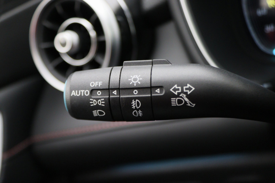 MG EHS 1.5 TGDI Luxury