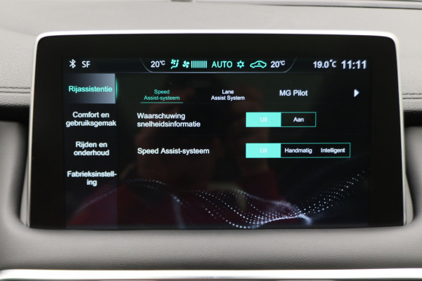 MG EHS 1.5 TGDI Luxury